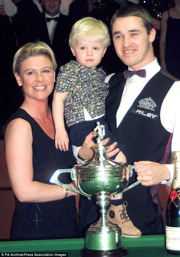 Snooker Legend Stephen Hendry End Married Life With His Wife For